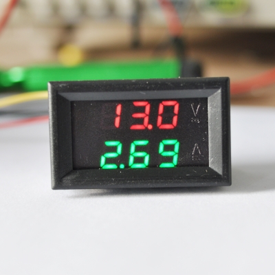 直流数字双显电压电流表 数显表头 12V 10A 0-100V电压电流检测
